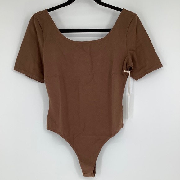 NEW! Lacausa Dawn Bodysuit Size Large Mocha Scoop Back Thong Soft Spandex H9-3 - Picture 2 of 8